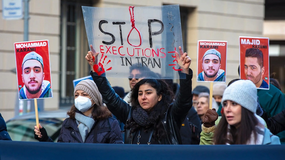 Iranian dissidents protest against regime's death penalty spree.