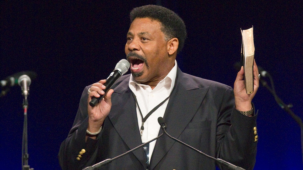 Dr. Tony Evans