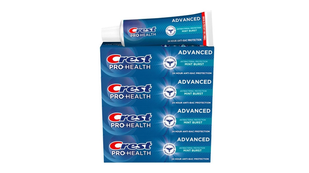This advanced antibacterial protection toothpaste helps keep teeth healthier and gums stronger.