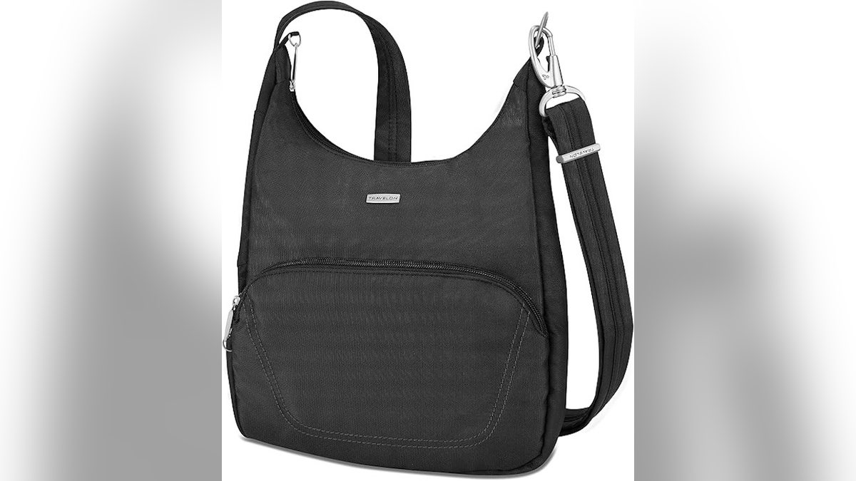 Don’t lose any of your belongings when you use an anti-theft bag.