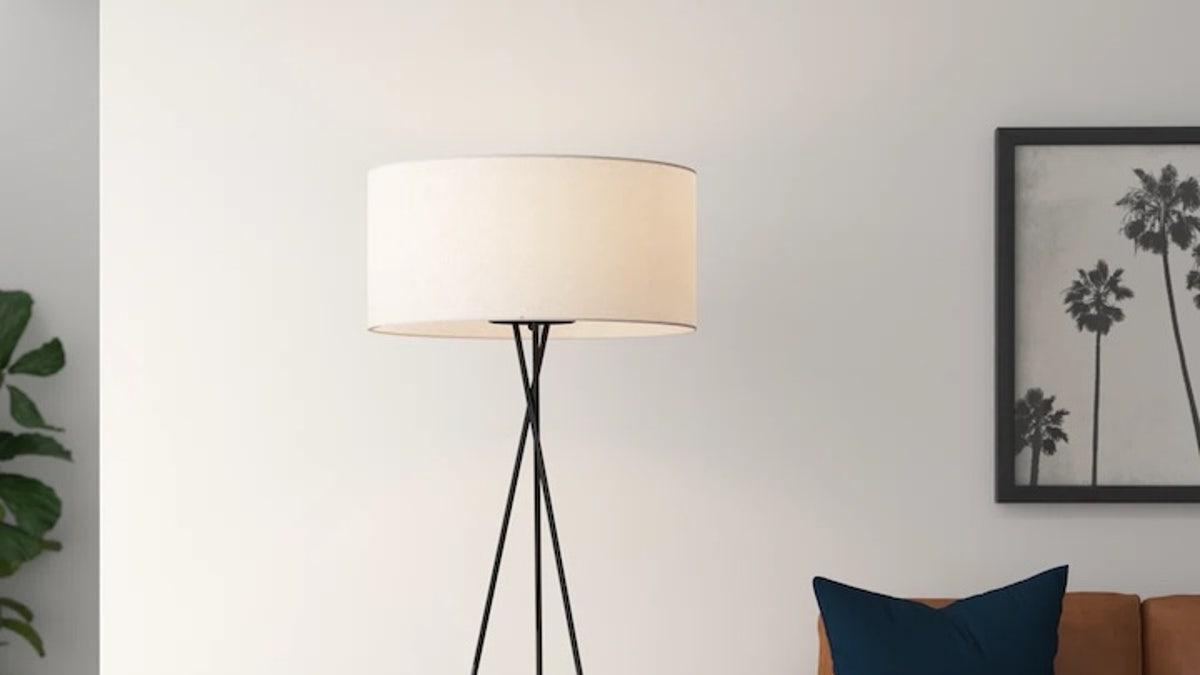 Stylish tripod floor lamp