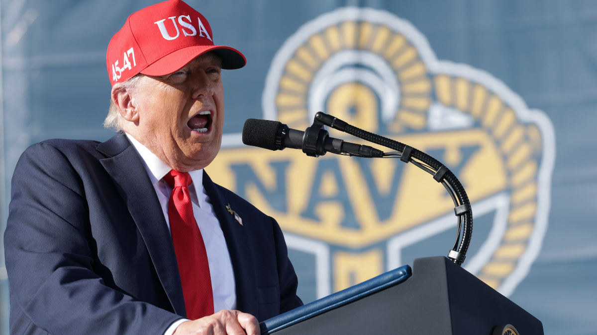 Prezydent USA Donald Trump wygłasza przemówienie podczas obchodów Marynarki Wojennej 250