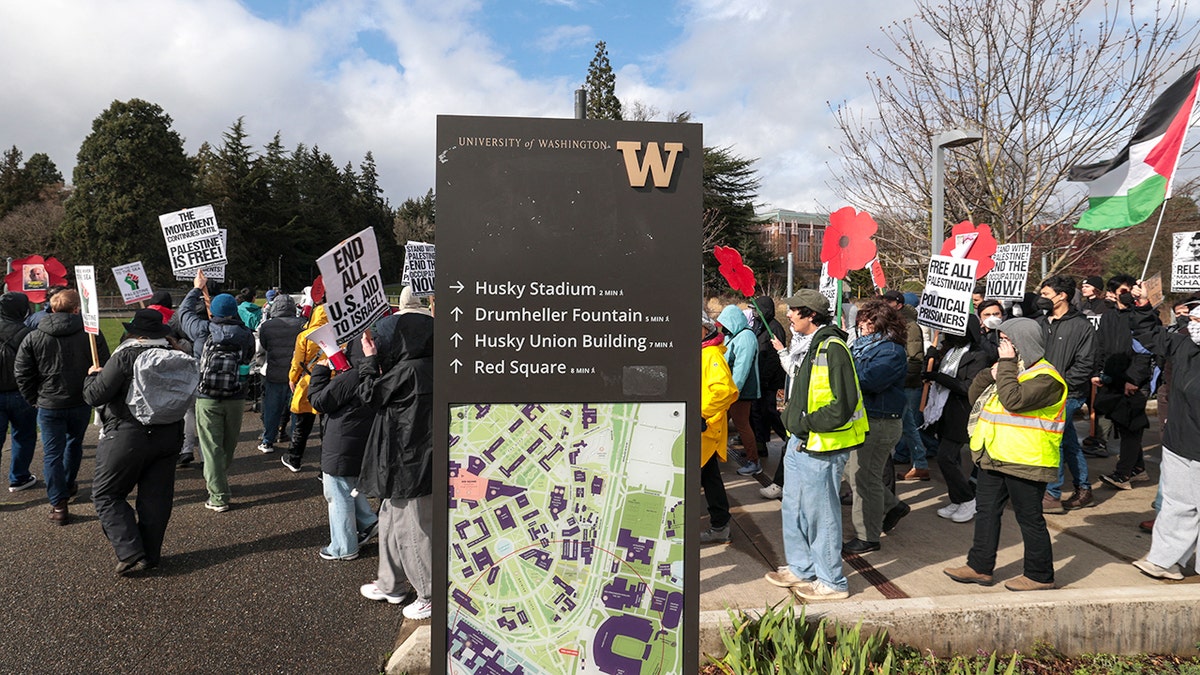 Demonstrasi pro-Palestina di Universitas Washington.