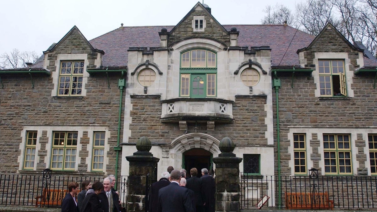 Thieves steal priceless ancient jewelry from prominent history museum, police say