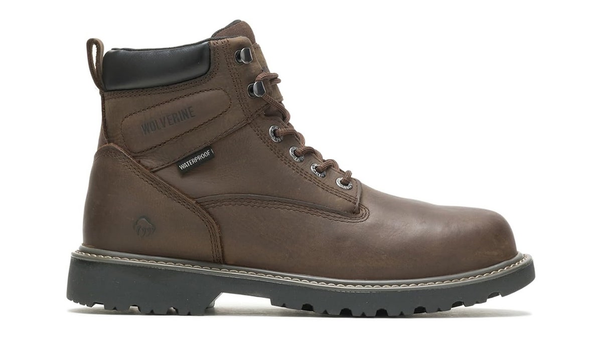 Your feet will stay dry and comfortable in these Wolverine boots. 