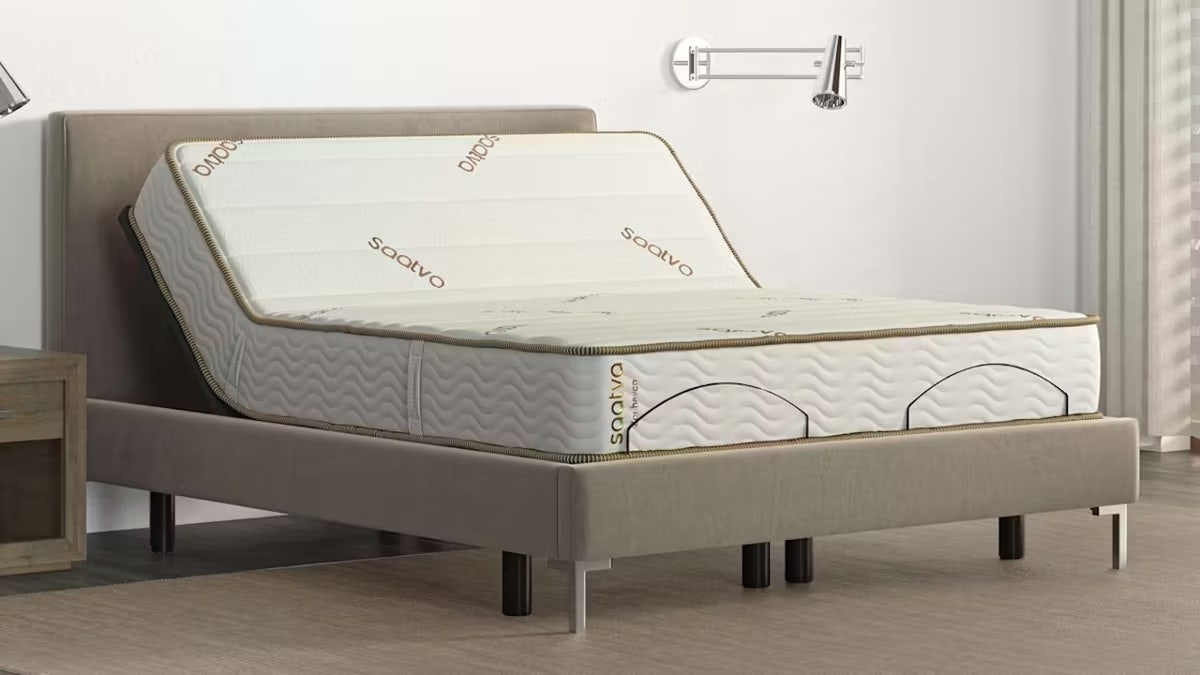 Each side of the mattress provides a different level of firmness. 