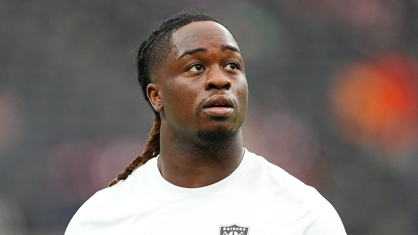 Raiders' Brock Bowers reveals key advice he gave rookie Ashton Jeanty after early NFL struggles