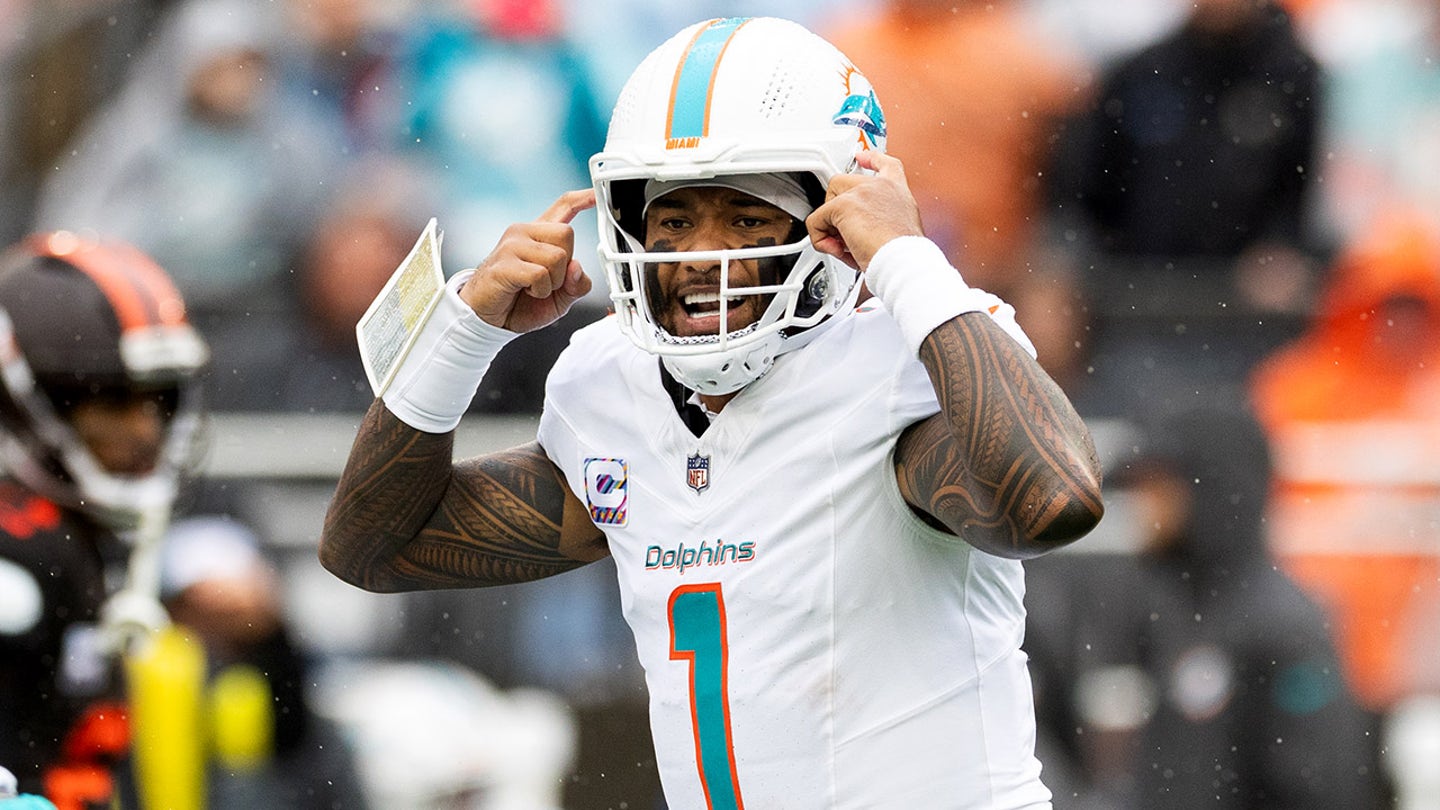 Dolphins' Tua Tagovailoa cites height as one reason for Jaylen Waddle's lack of targets in latest loss