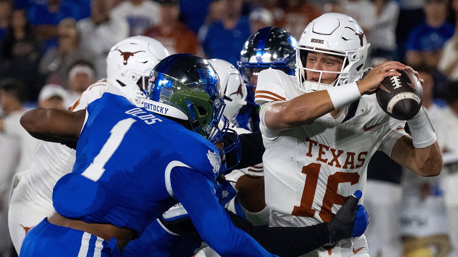 Texas' Arch Manning faces criticism for struggles in win over Kentucky ...