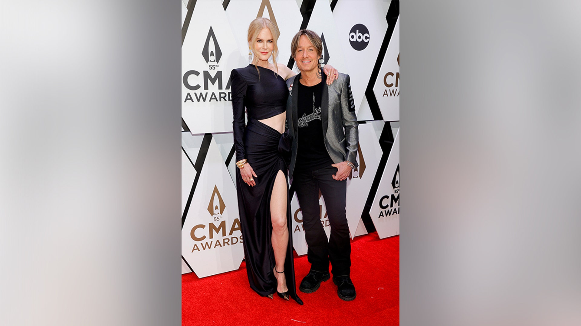 Nicole Kidman and Keith Urban at the CMA Awards in 2021.