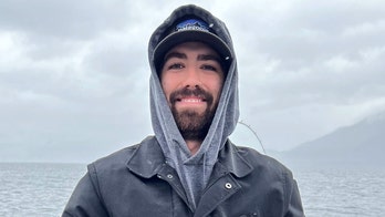 Pregnant widow shares husband's final text before alleged fatal sucker punch outside Arizona bar