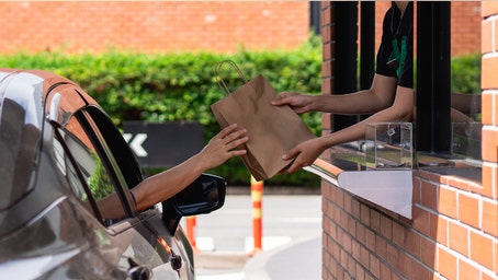 Report reveals which fast-food drive-thrus have shortest waits and happiest customers