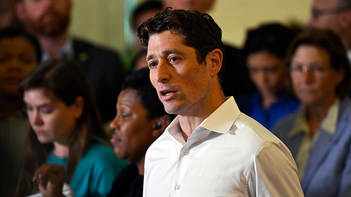 Minneapolis Democratic Mayor Jacob Frey wins re-election after fending off socialist challenger