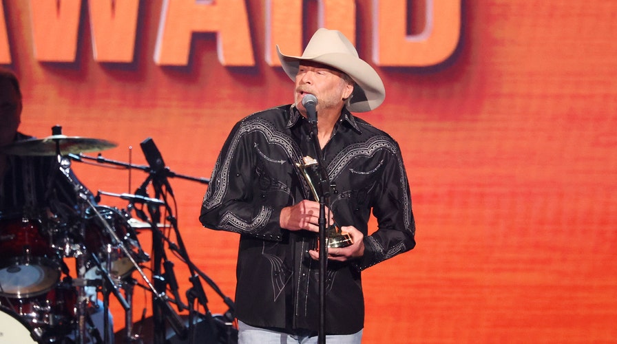 Dierks Bentley talks Alan Jackson tribute