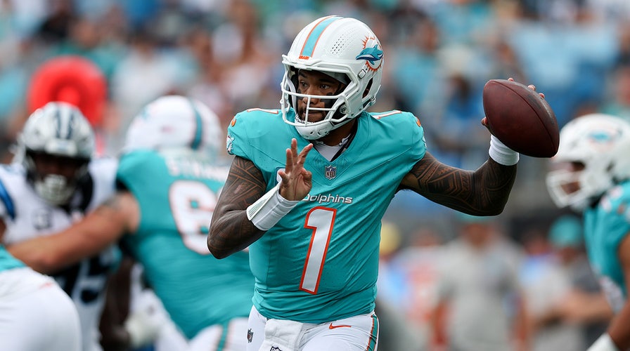 Dolphins beat Jets 27-21, Tyreek Hill out for season, Jets 0-4 start concerning? | The Herd