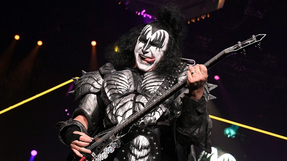 KISS rocker Gene Simmons passes out behind wheel and crashes into parked car: report
