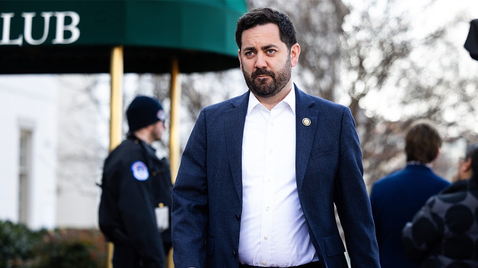 Vulnerable Harris-district Republican brings in more than $1M as Dems scramble to flip seat