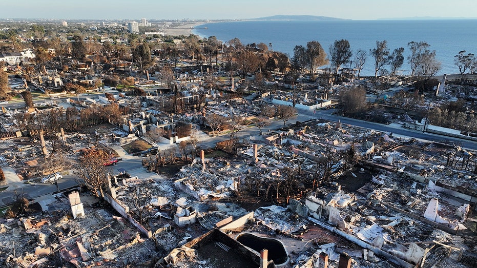 Arrest made in connection to deadly Pacific Palisades fire, sources say