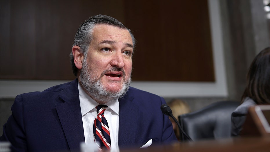 Ted Cruz revives push to make it easier to sue the government for censorship amid Kimmel return