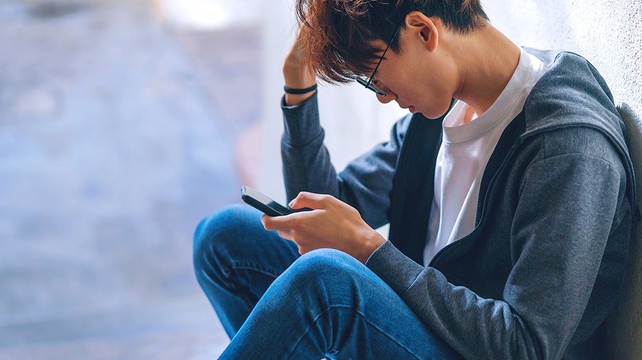 5 social media safety tips to protect your privacy online