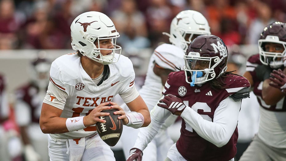 Arch Manning's athleticism closer to legendary grandfather than uncles, ex-NFL star says