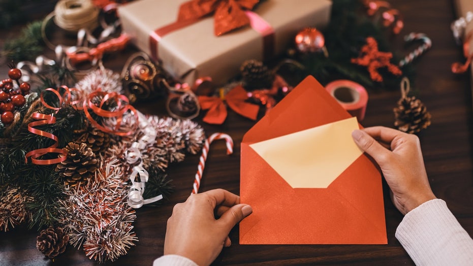 5 sites where you can order holiday cards that don’t cost a fortune
