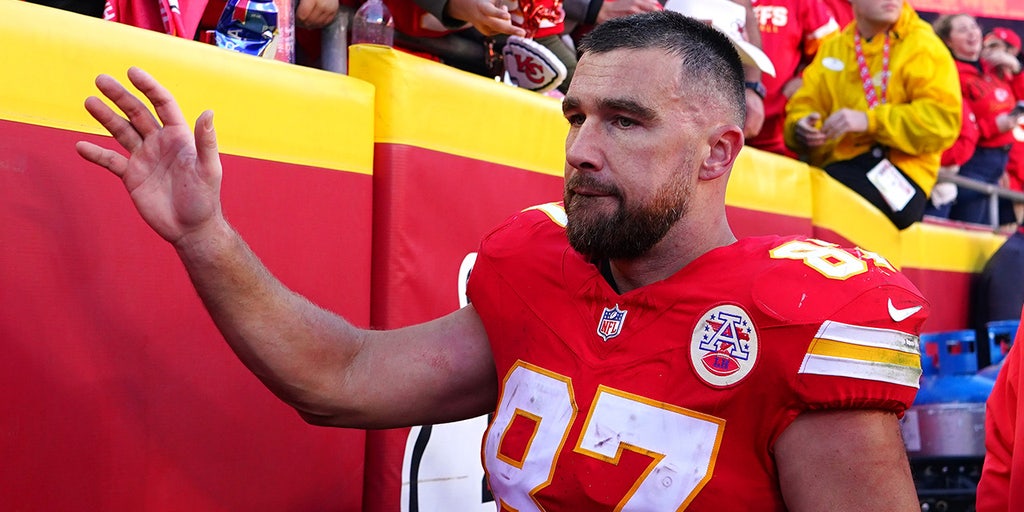 NFL news: Tony Romo rips officials for OPI call on Travis Kelce | Fox News