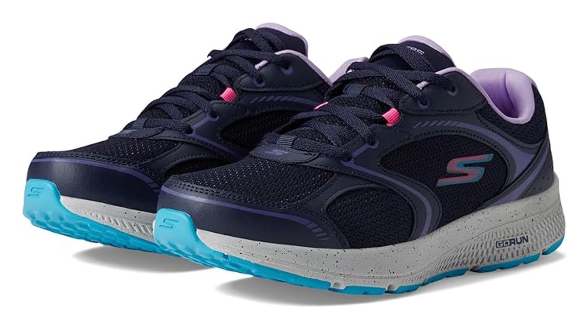 Lightweight and cushioned, these sneakers are great for walking.