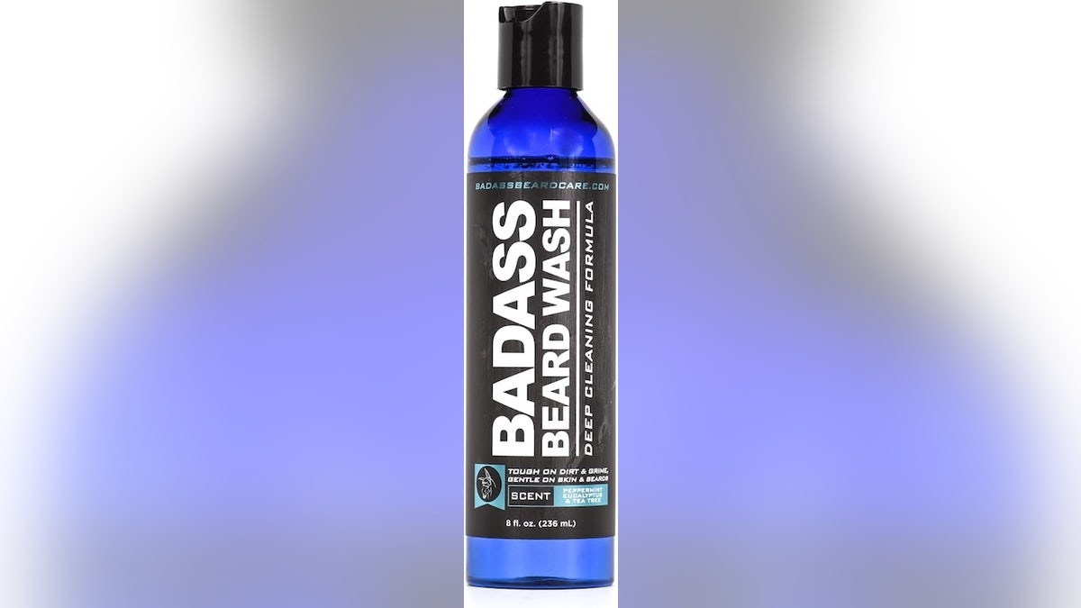 Tea tree oil, eucalyptus and peppermint keep your beard young and clean. 