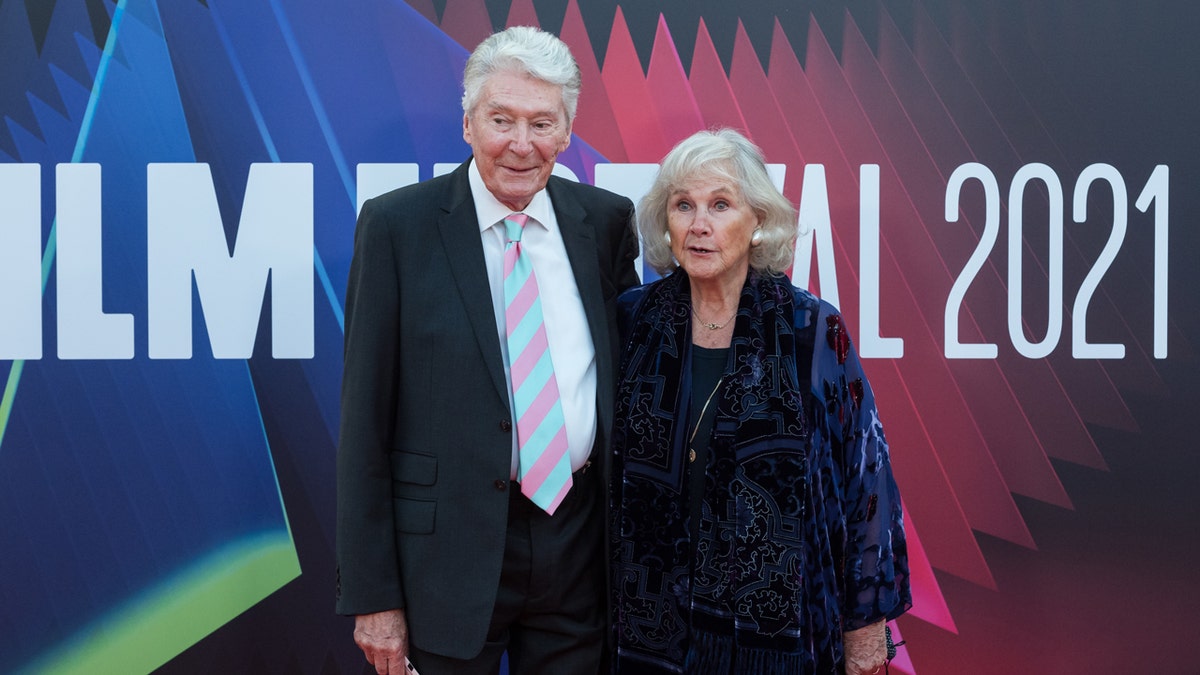 Benedict Cumberbatch's parents attend "The Power of the Dog" premiere