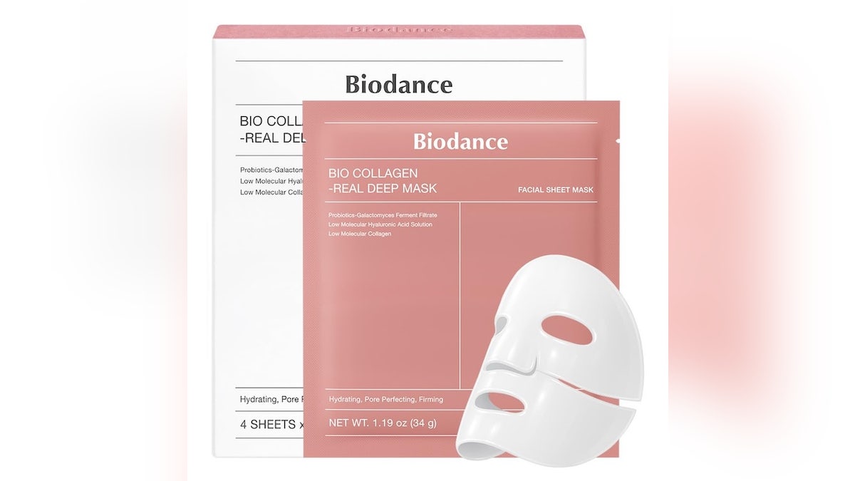 Use this mask to give your skin that holiday glow. 