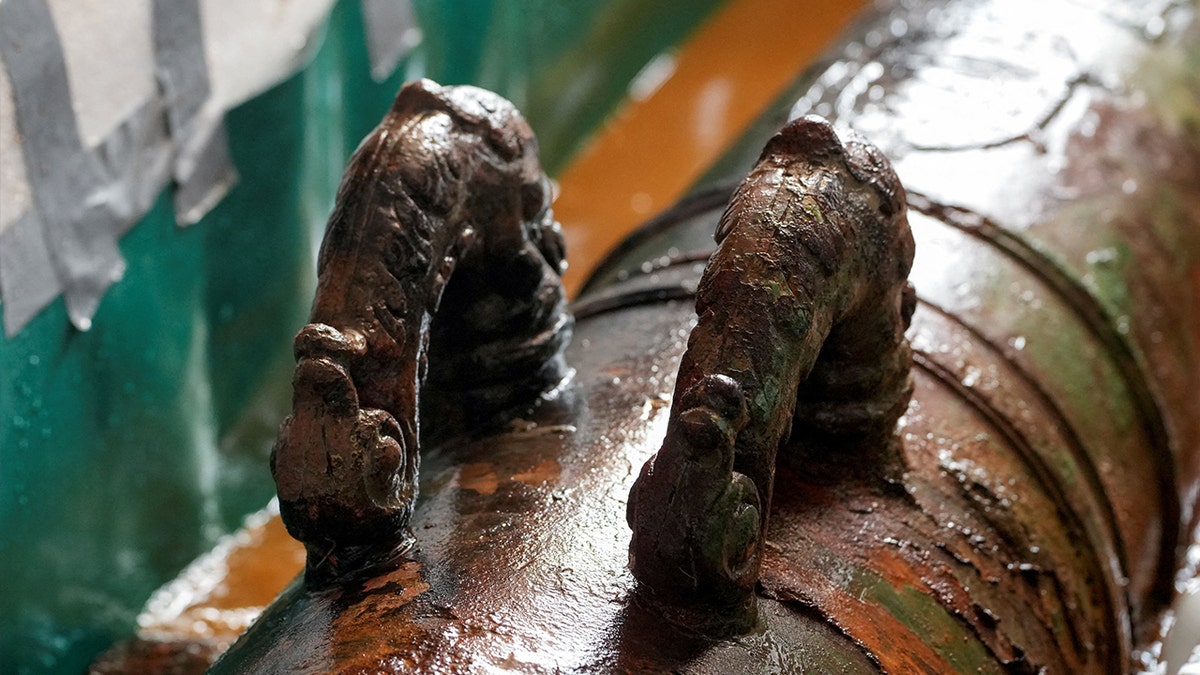 Colombia recovers treasure from $20B San José galleon shipwreck