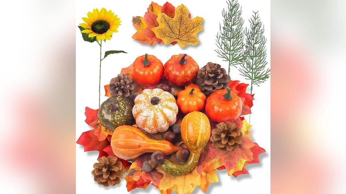 This set can be used year after year.