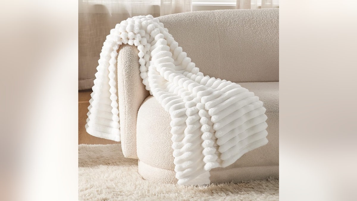 This throw blanket comes ready to wrap.