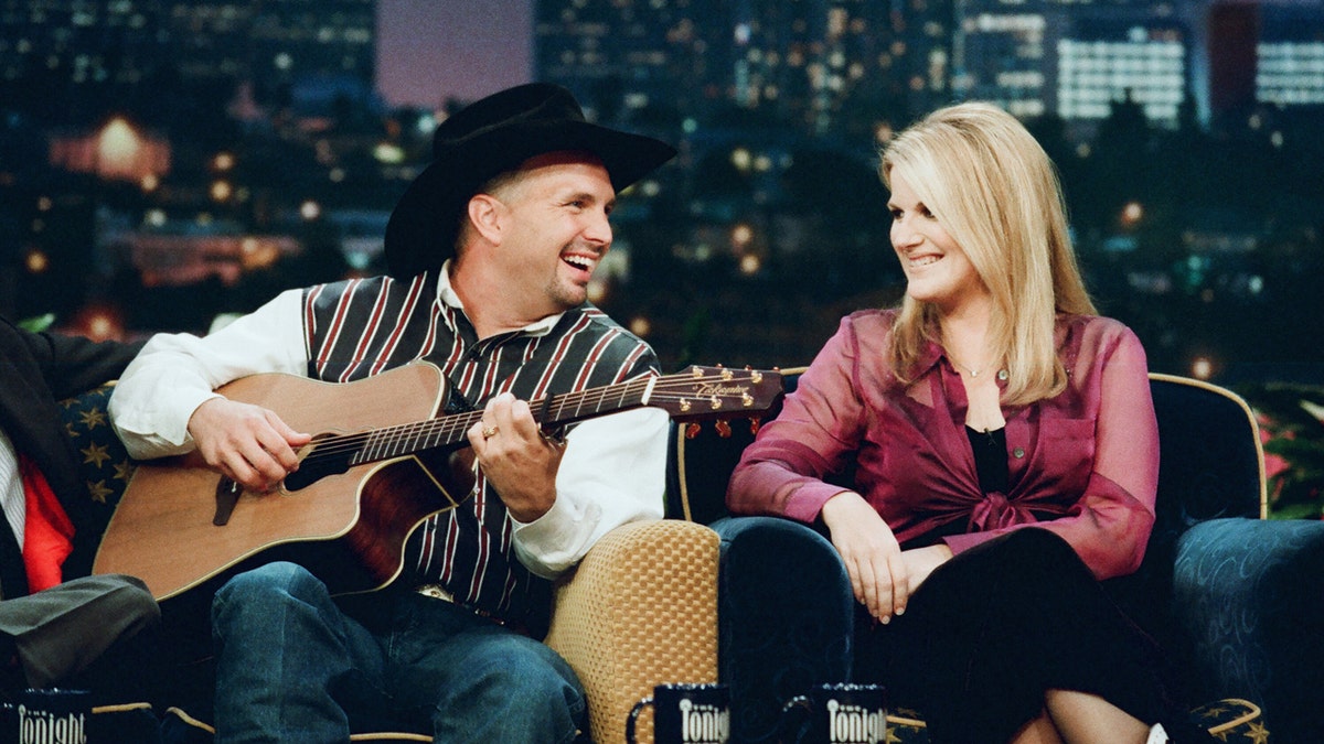 Garth Brooks and Trisha Yearwood on Jay Leno