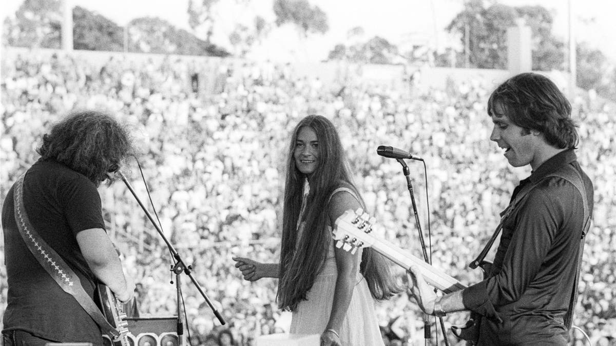 Jerry Garcia, Donna Godchaux and Bob Weir