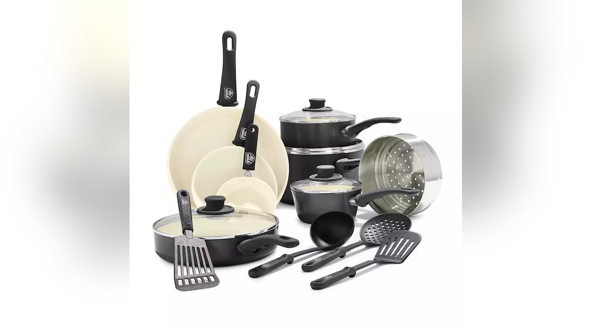 This set has everything you need for a kitchen refresh.