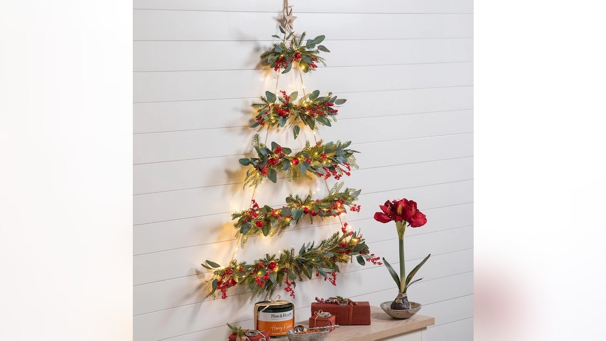 This wall tree makes any space look festive.