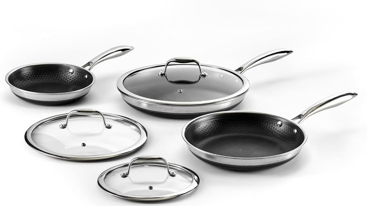 This set of pans is perfect for home chefs looking to level up.