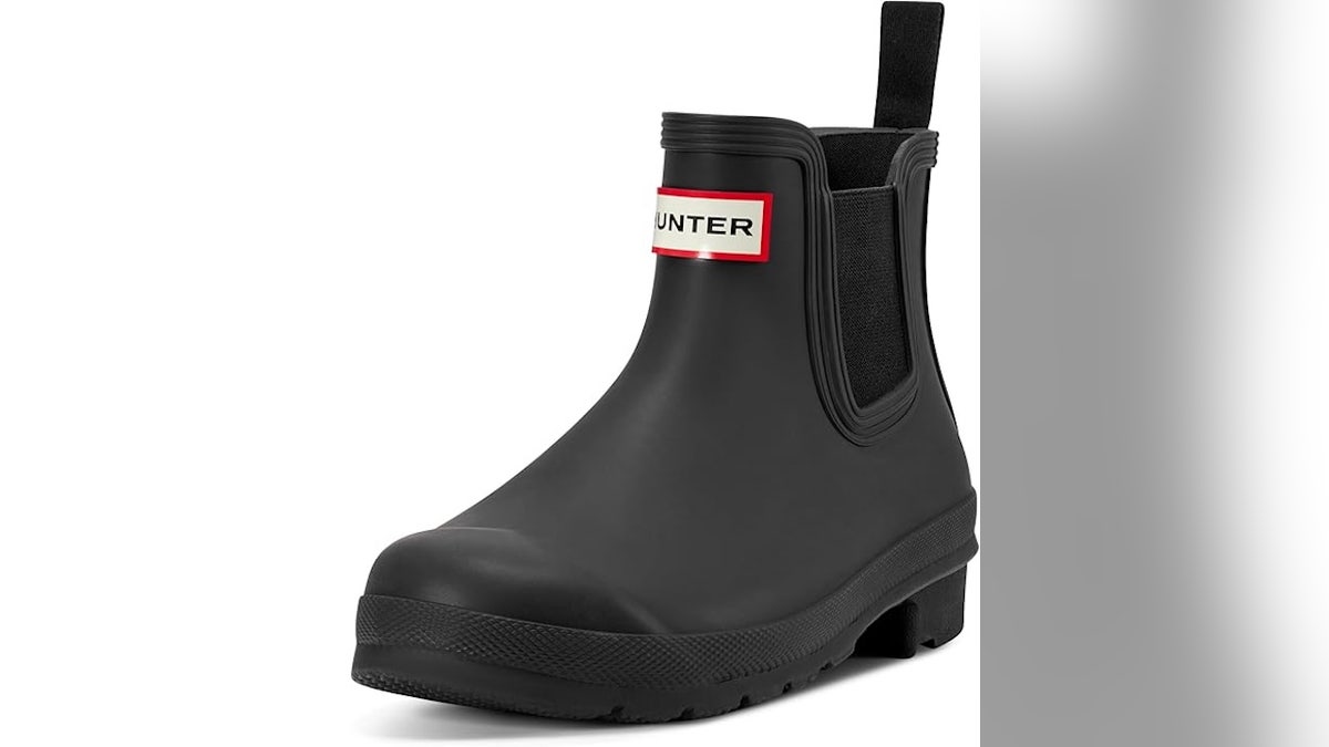 Rubber boots keep your feet dry in rainy and snowy weather.