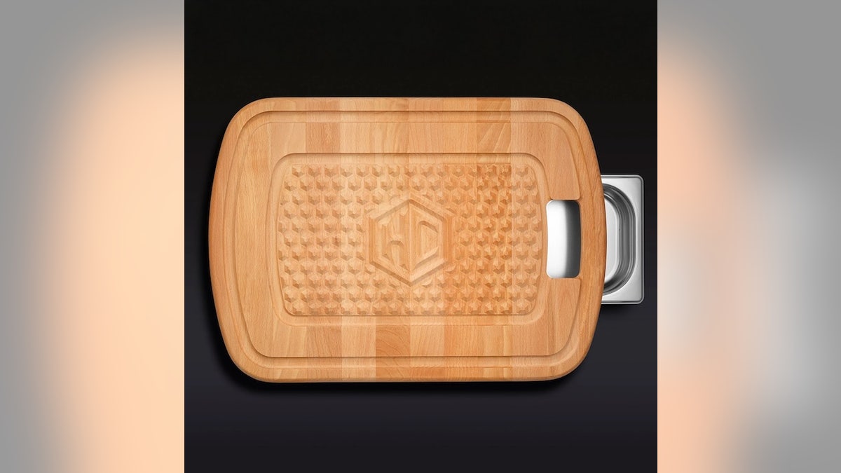 Chop and carve all on the same board. 