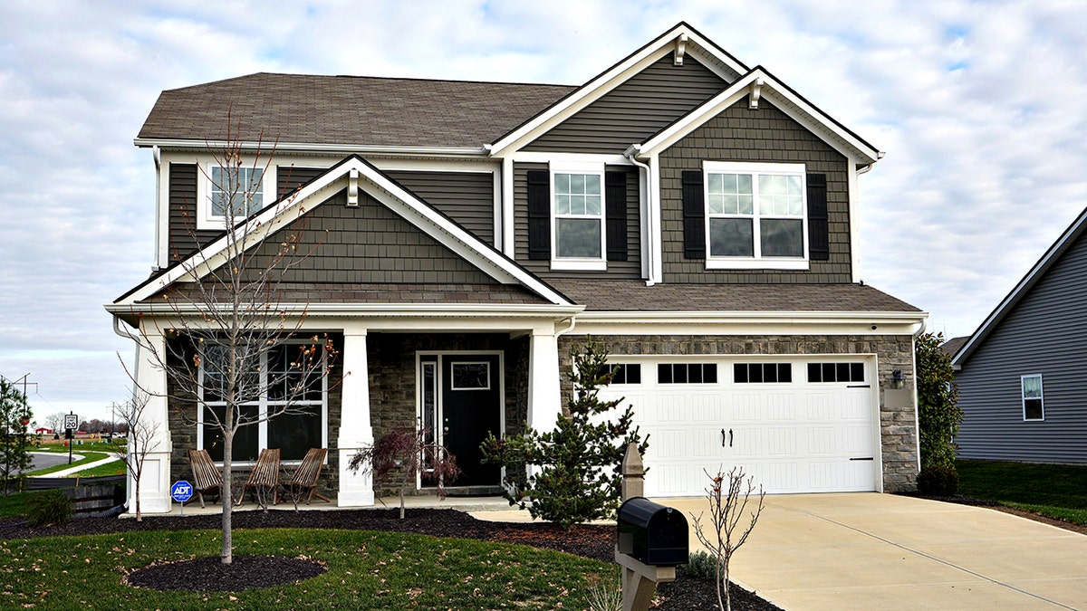 a view of the outside of Curt Andersen's home