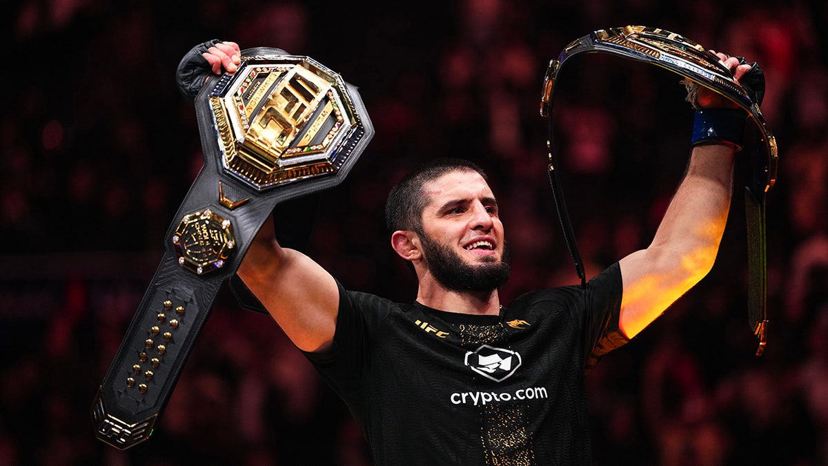 জয়ের প্রতিক্রিয়ায় ইসলাম মাখাচেভ 