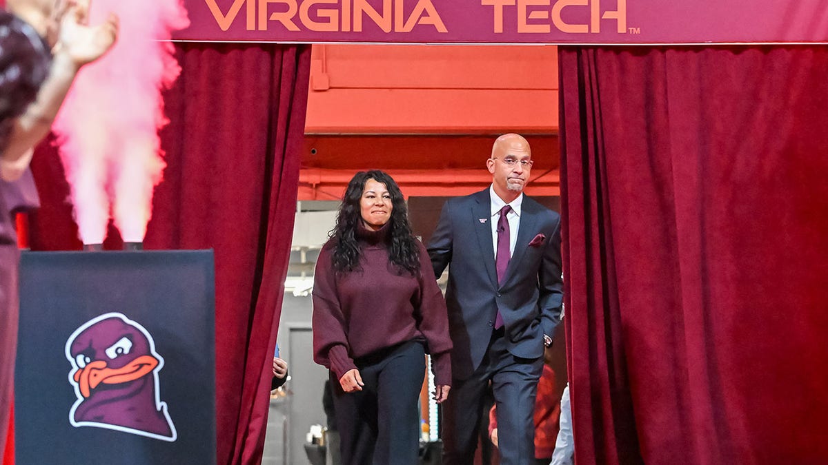 James Franklin i żona