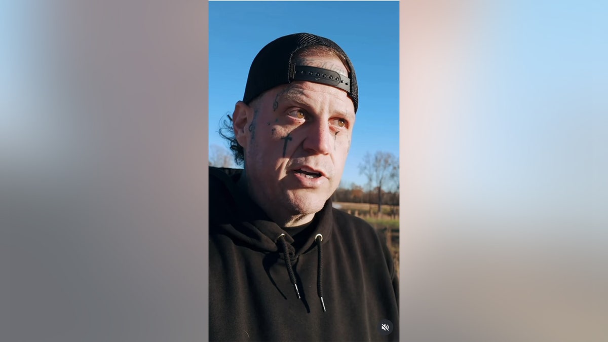 Jelly Roll with a clean shaven face