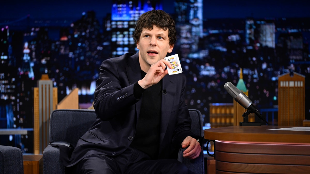 Jesse Eisenberg on Jimmy Fallon