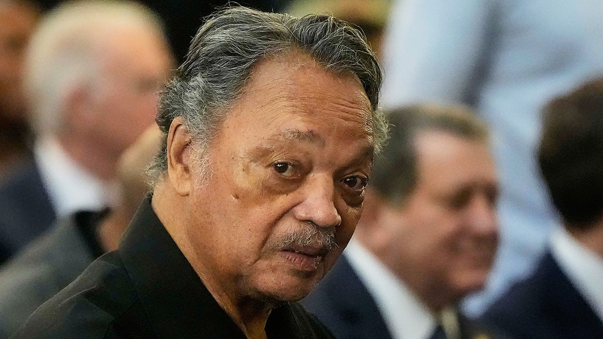 Rev Jesse Jackson, civil rights leader and Rainbow PUSH founder, dies at 84 at george magazine