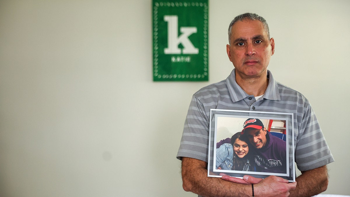 OPED-ILL-ICE-RAID-ABRAHAM-COMMENTARY-TB