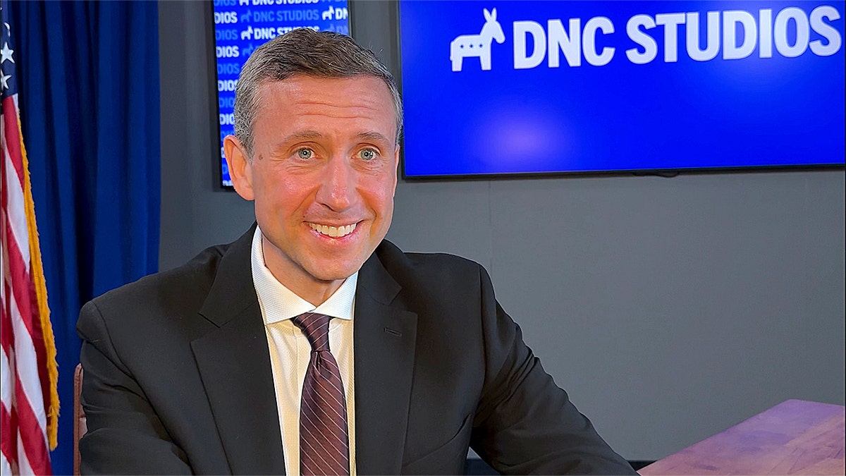 Przewodniczący DNC Ken Martin