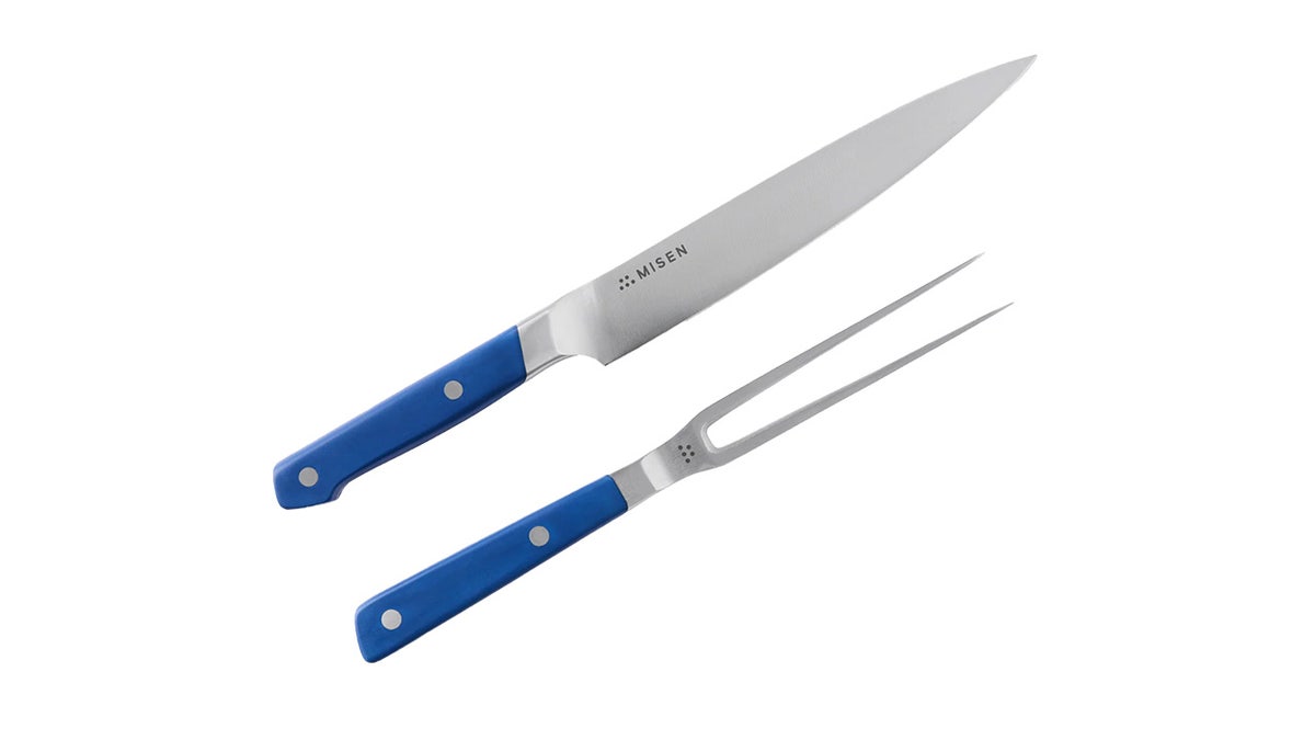 Cut through joints and bone with this sharp knife.